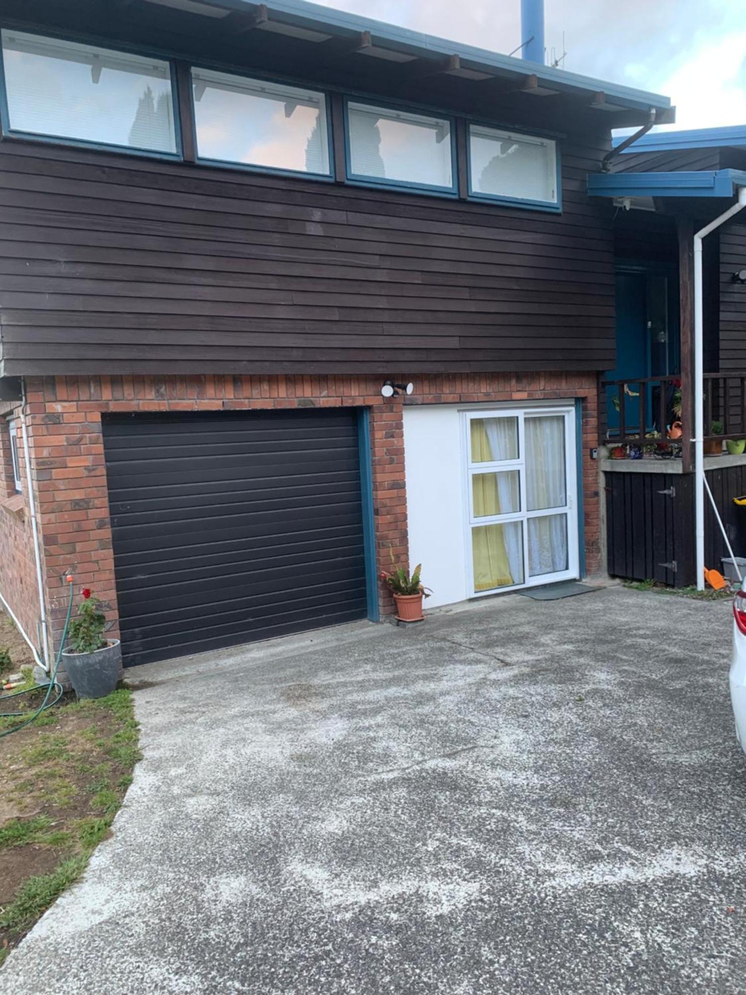 Sunny Holiday Home Wellington Exterior photo